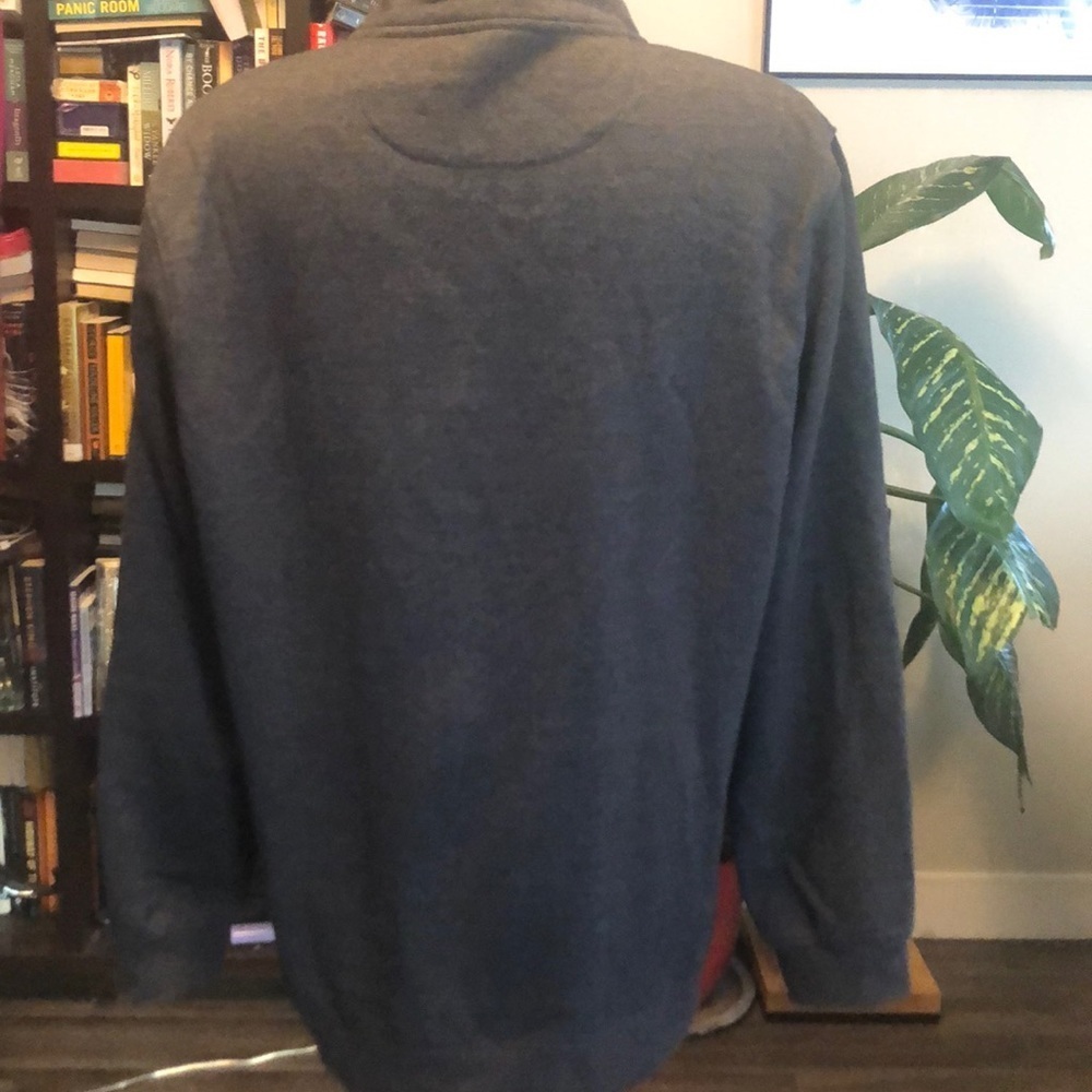 Club room pull over - Picture 4 of 5